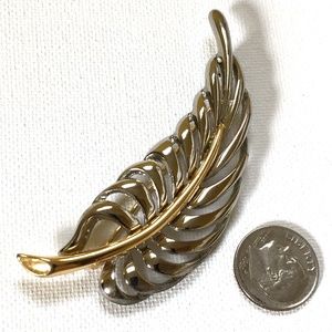 Silvertone & Goldtone Long Leaf Daria Brooch
